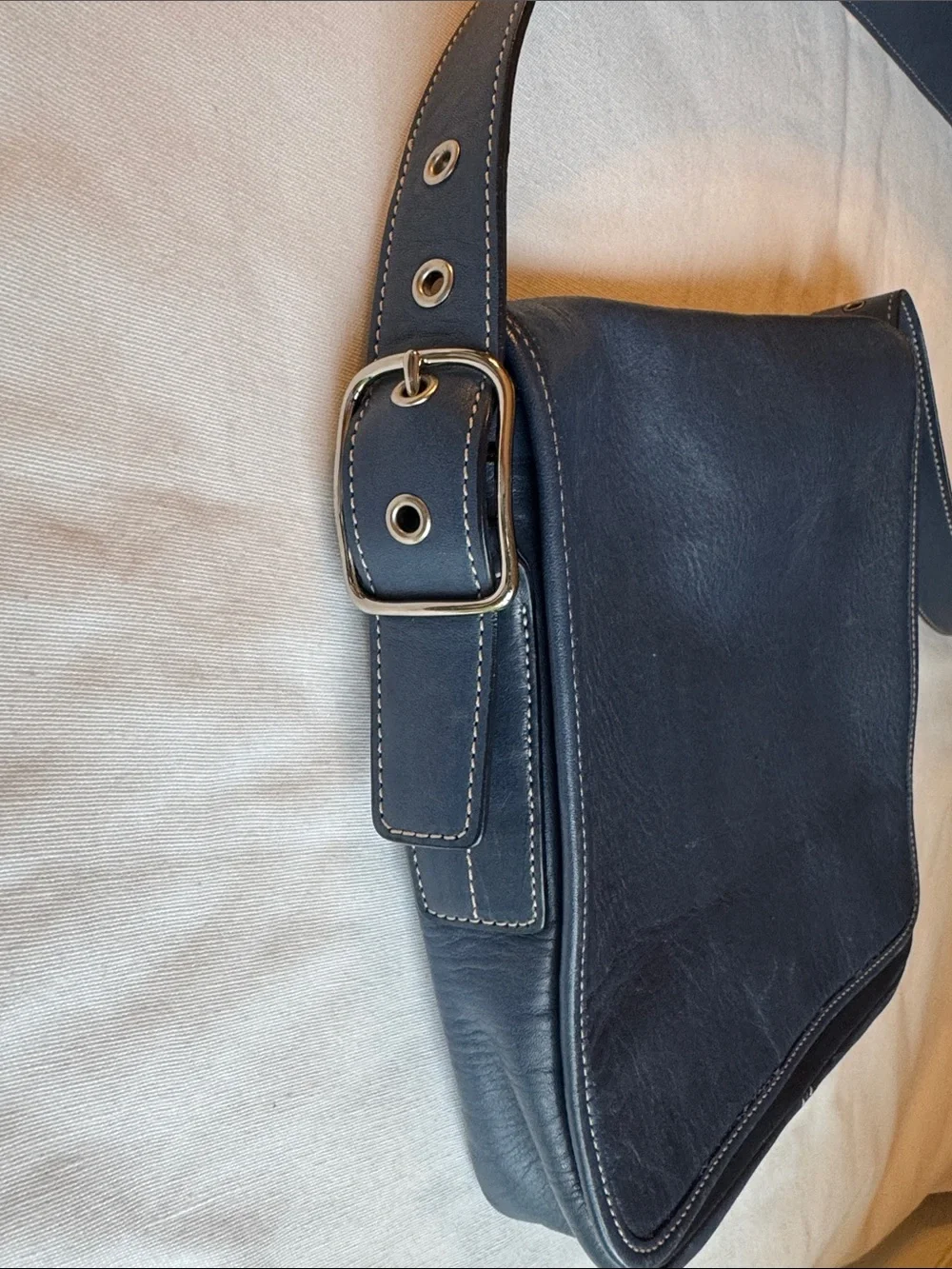 Coach Vintage Blue Leather Messenger Crossbody 9335 - Picture 8 of 10